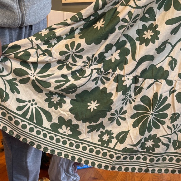 NWOT-Floral Green and White Women's Maxi  Dress - Picture 8 of 9